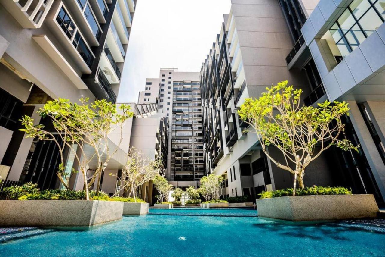 Imperio Residences Private Bathtub Or Jacuzzi By Nestcove Malacca Exterior foto