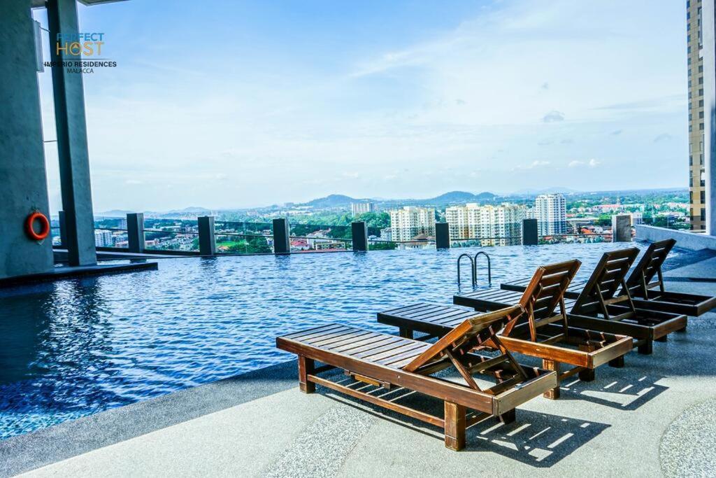 Imperio Residences Private Bathtub Or Jacuzzi By Nestcove Malacca Exterior foto