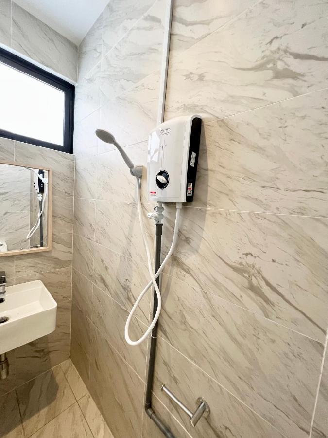 Imperio Residences Private Bathtub Or Jacuzzi By Nestcove Malacca Exterior foto