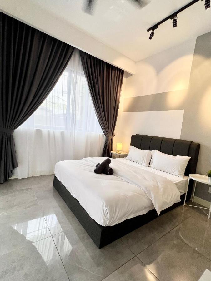 Imperio Residences Private Bathtub Or Jacuzzi By Nestcove Malacca Exterior foto